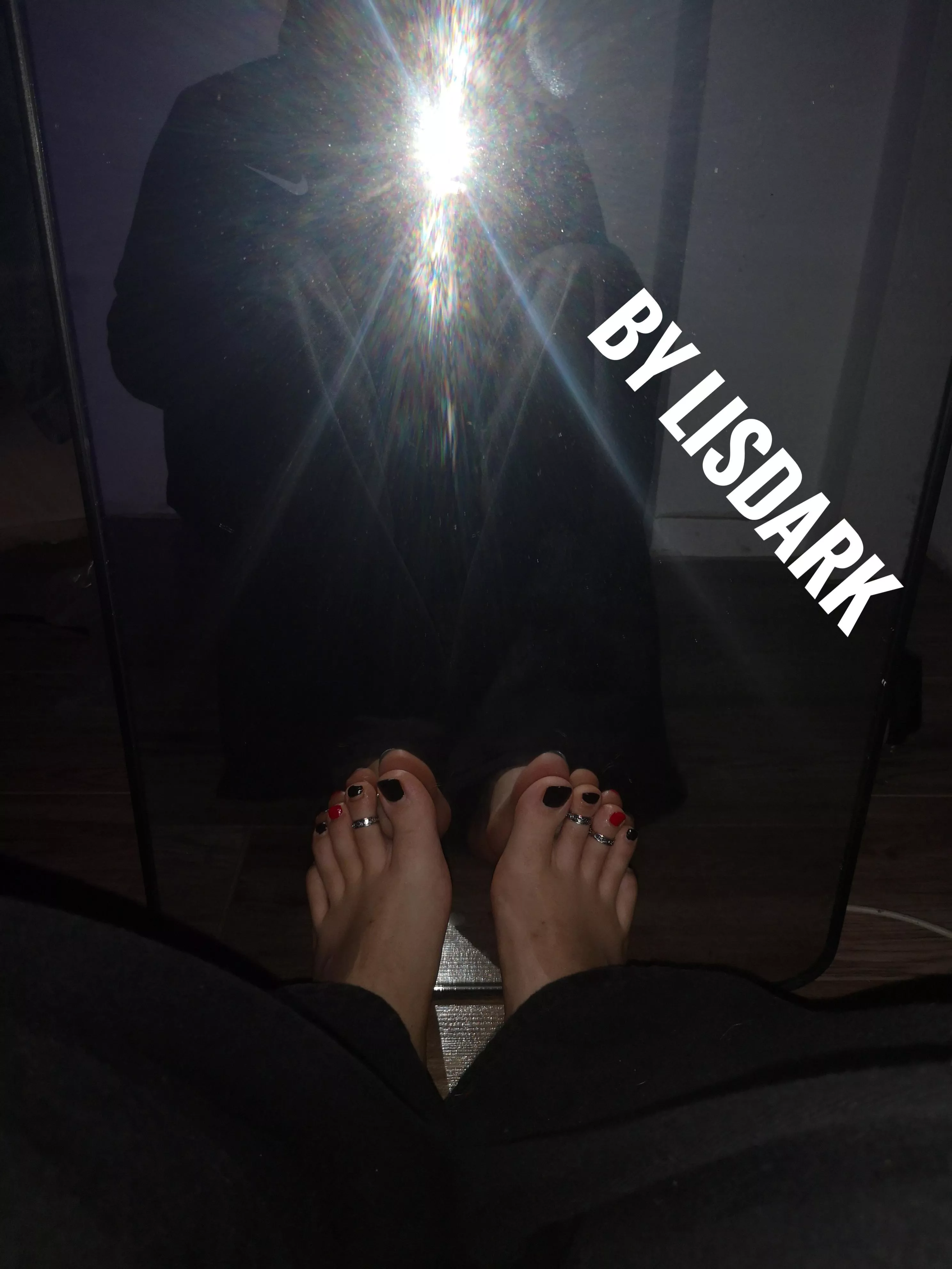 who would lick my spit from my foot 😏❤️❤️❤️❤️ posted by lisdark