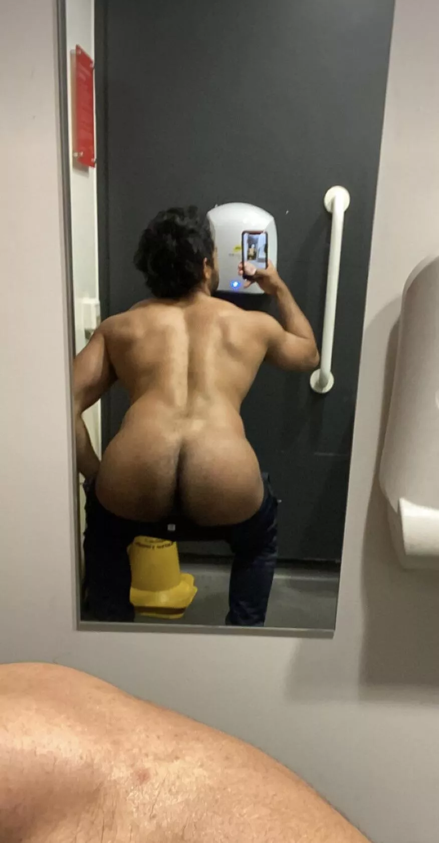 Would you still lick it after leg day bro 🤔  posted by NarwhalEmergency476