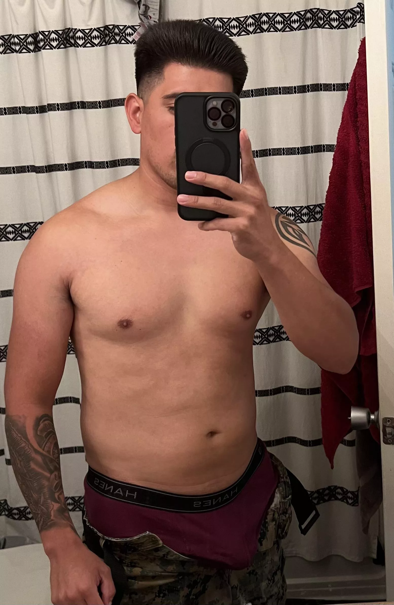 26m here to please posted by Equivalent-Egg-6526