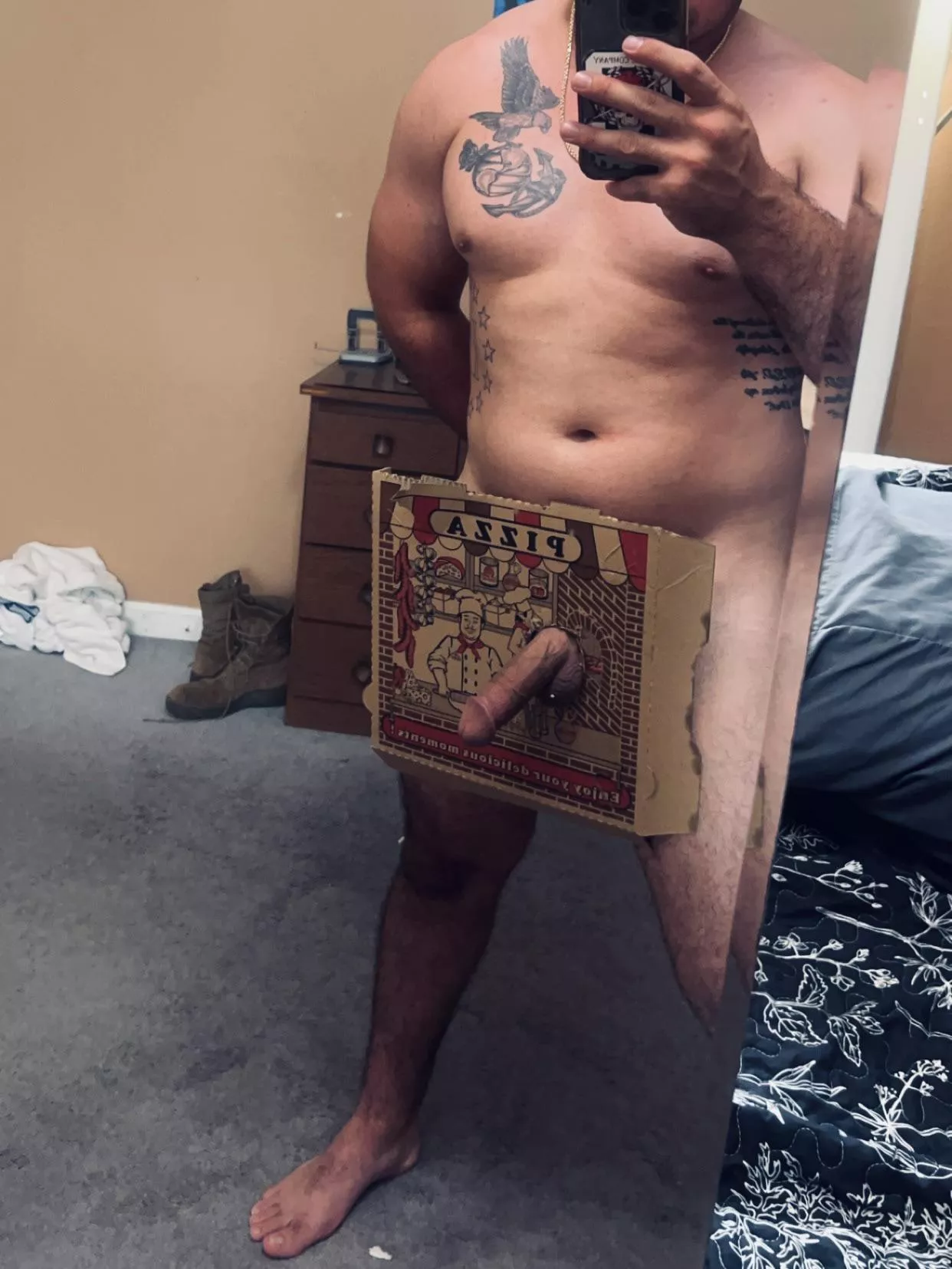 Anyone on duty order a sausage pizza?  posted by n1rvana69