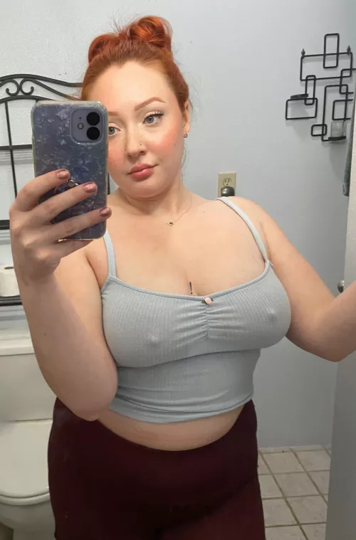 Do you like my outfit? by Dear_Yellow_