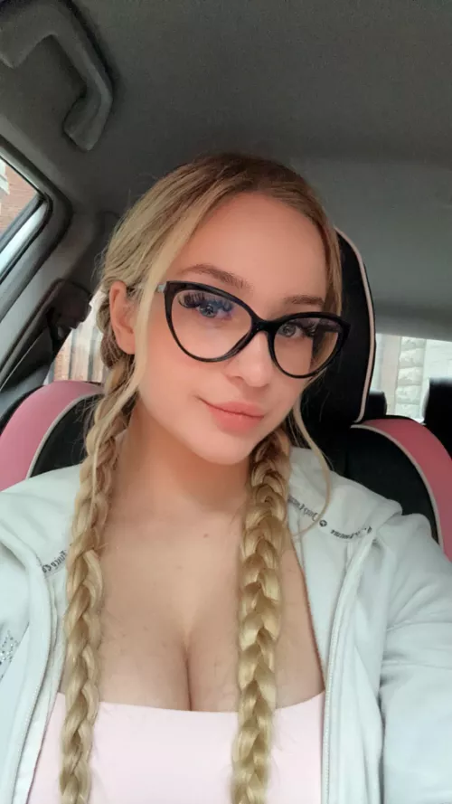 Hop on, and we'll explore together :) by envyluna_