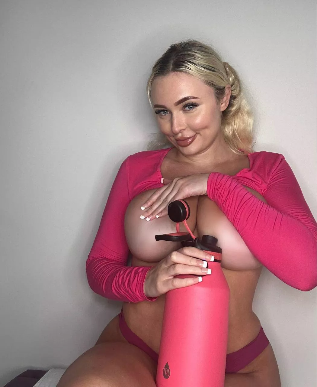 I say this with respect....but I don't think you'd last with me, Wanna bet? F28
 posted by dispuser