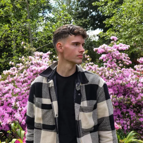 It’s pretty cold in South Africa at the moment 🥹🇿🇦 Where are you from?  by Boynamedzeke