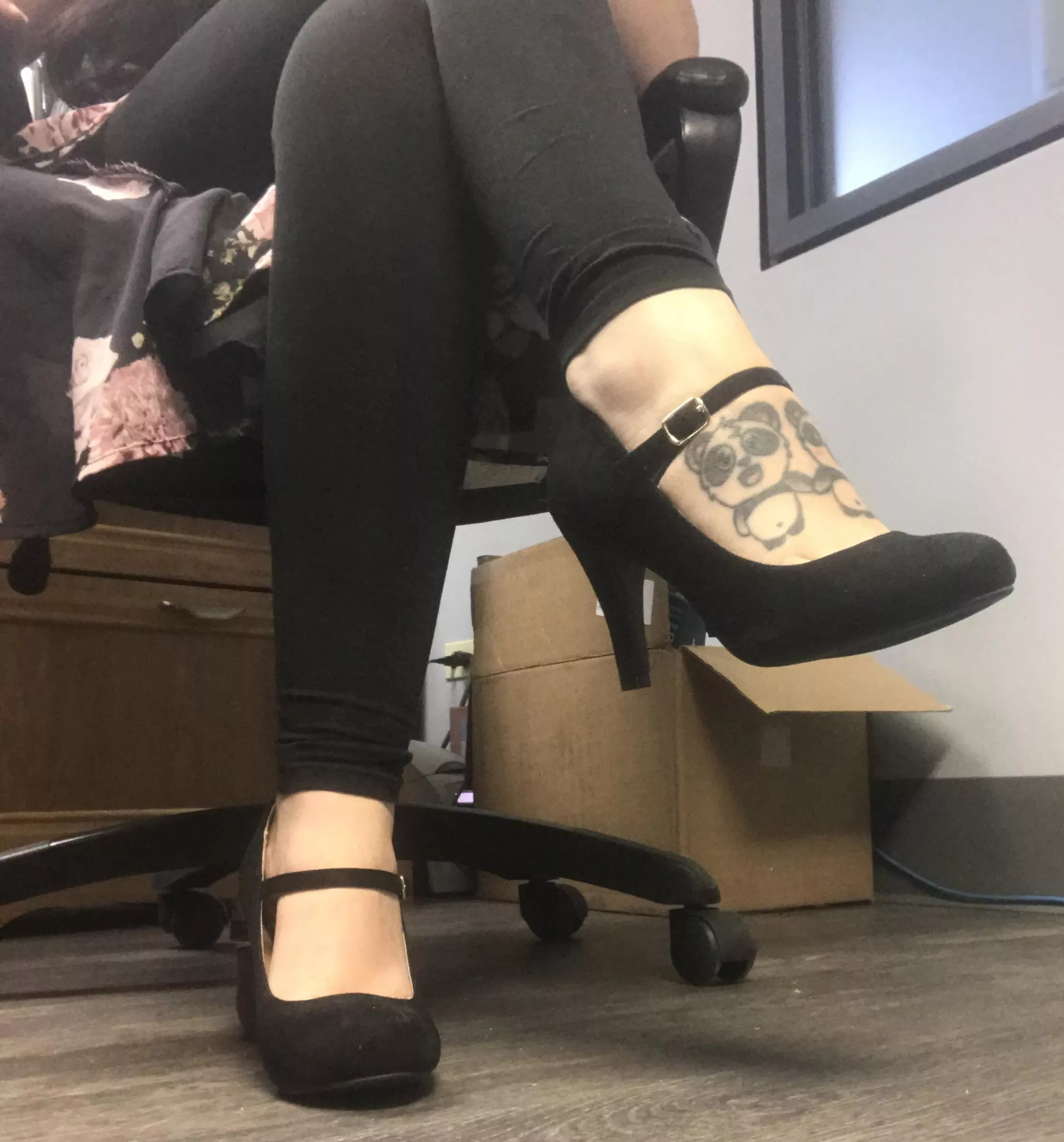 Love wearing these heels to work posted by GoddessLunaaLoo
