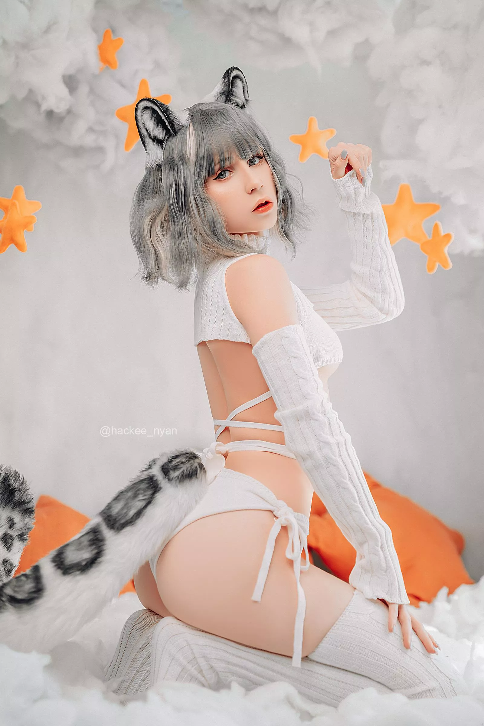 Snow leopard girl by Hackee posted by Hackee_chan