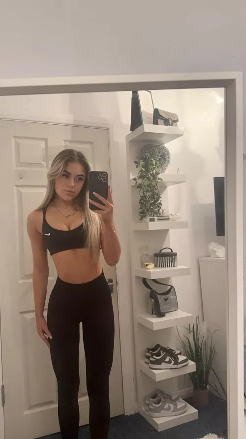 stretching my way thru the day in style! by cherries_rain