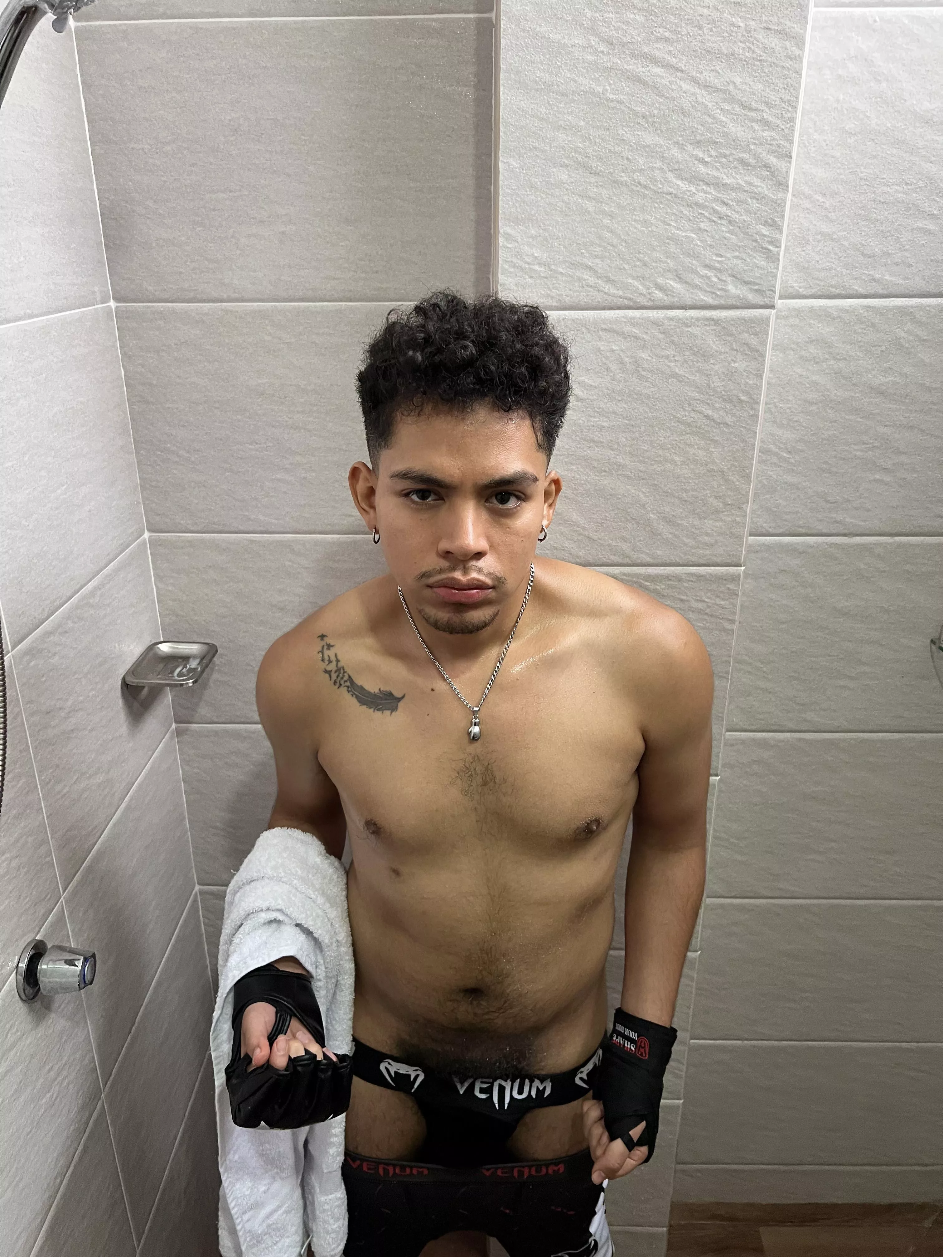 Yo, you think you can handle this top-dog boxer? posted by gregorboxerthick