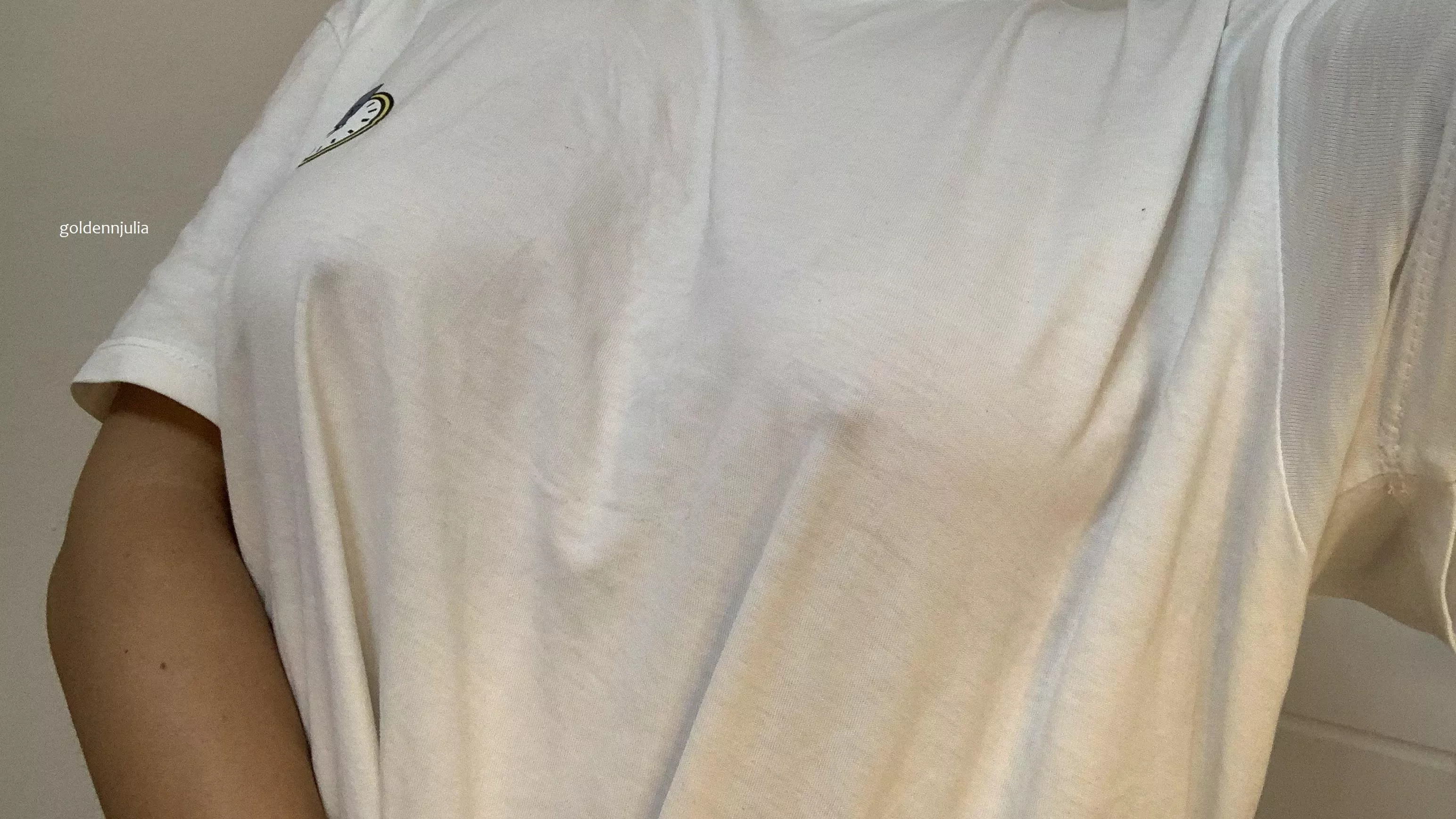 You won’t see me in a bra on weekends, that’s for sure :) posted by goldennjulia