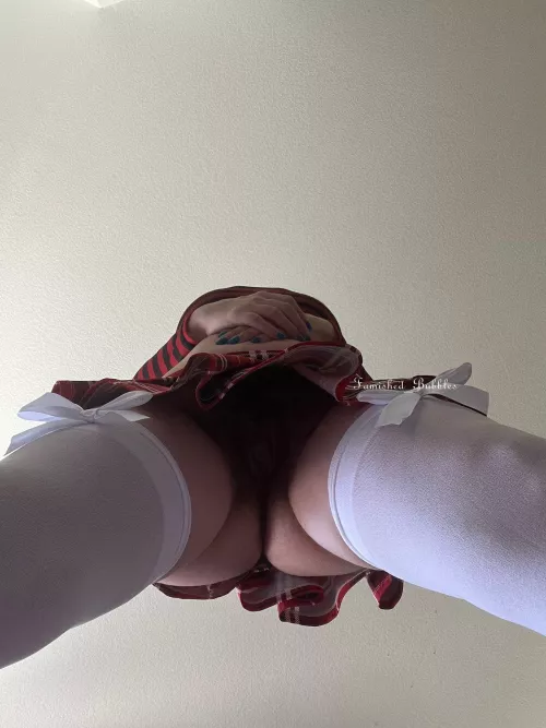 Describe my extremely [h]airy pussy by Famishedbubbles