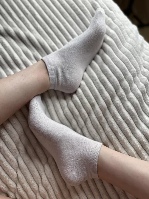 [F] How do you feel about white socks? by TasteBarby
