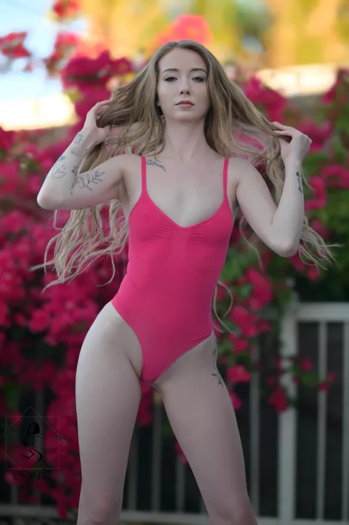 Long Hair, She Don't Care by xxtbabe