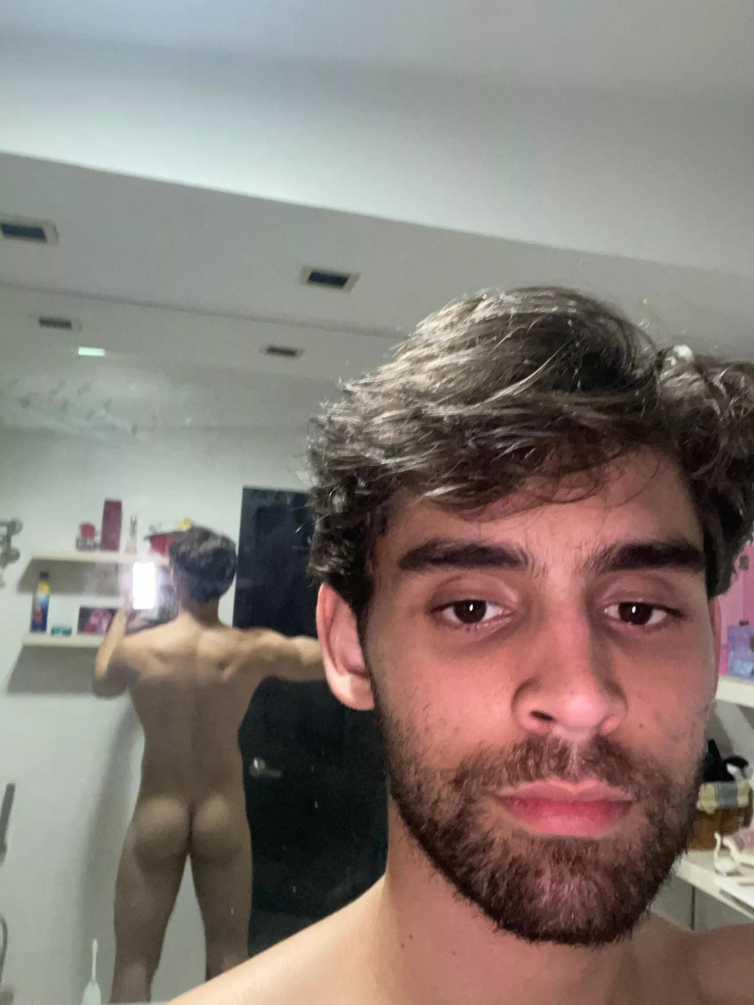 Mirror booty  posted by ThePopeFriction