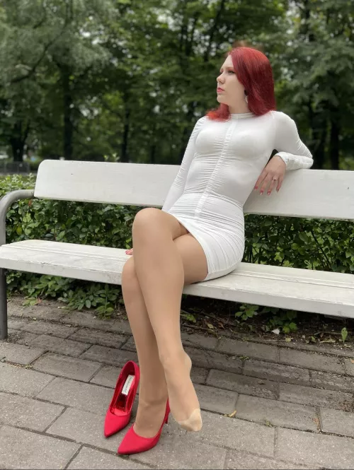 Red is so nice  by ichigo_emaa