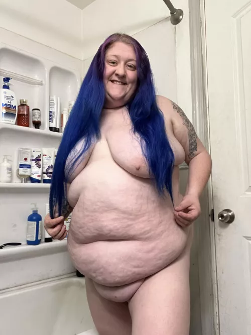 Shower time :)  by SolaG2nd