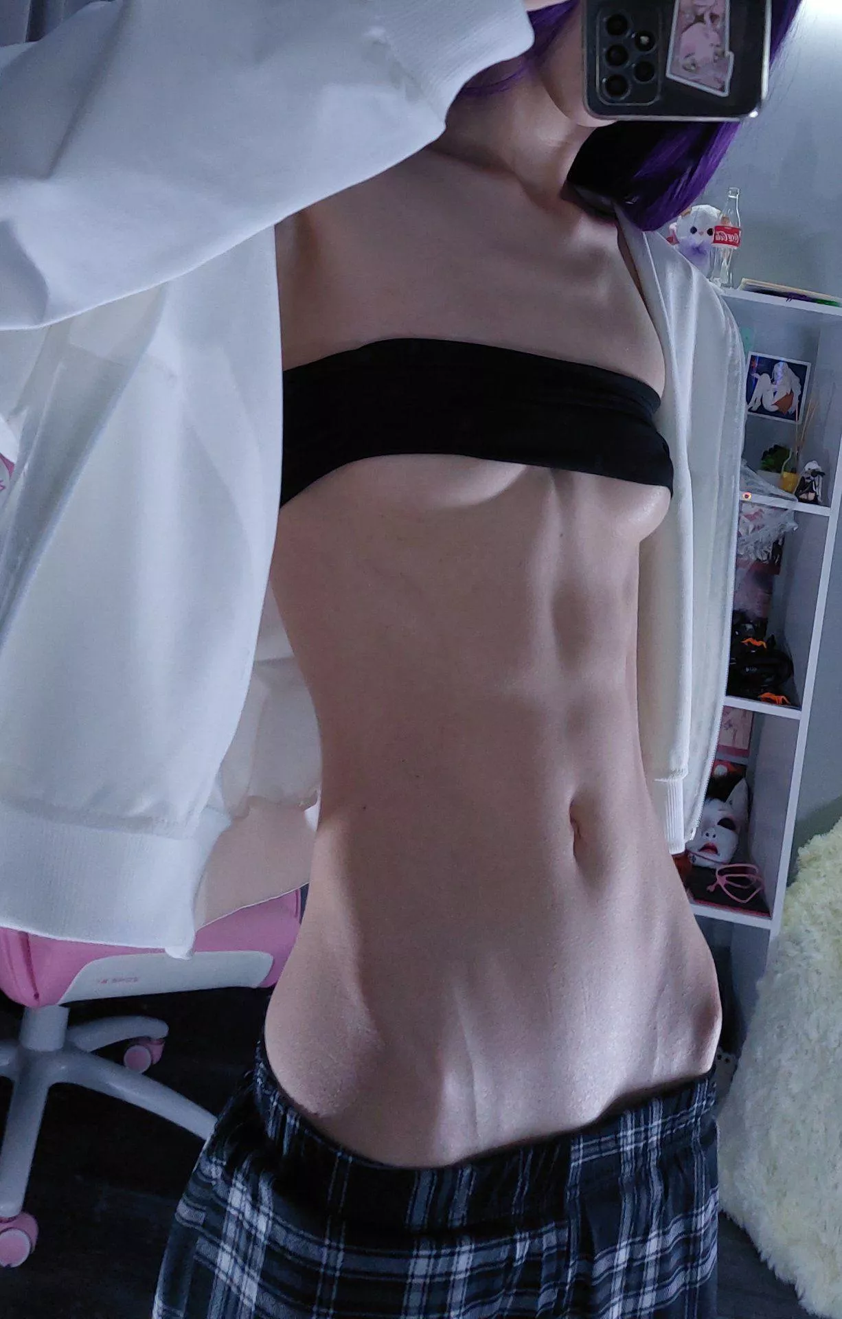 tummy and hips posted by LttlNymph