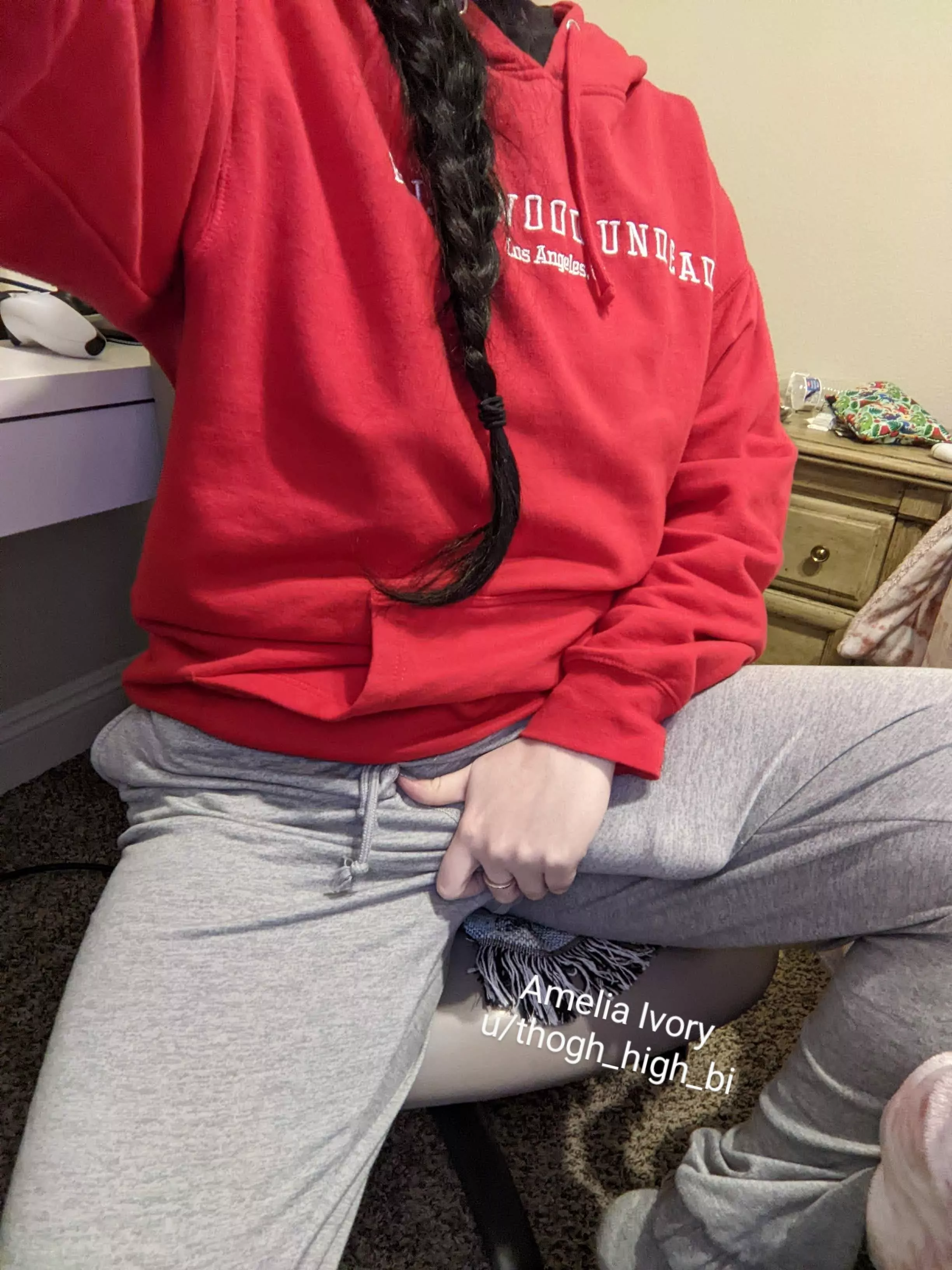 Would you service me from under my desk while I work? posted by thogh_high_bi