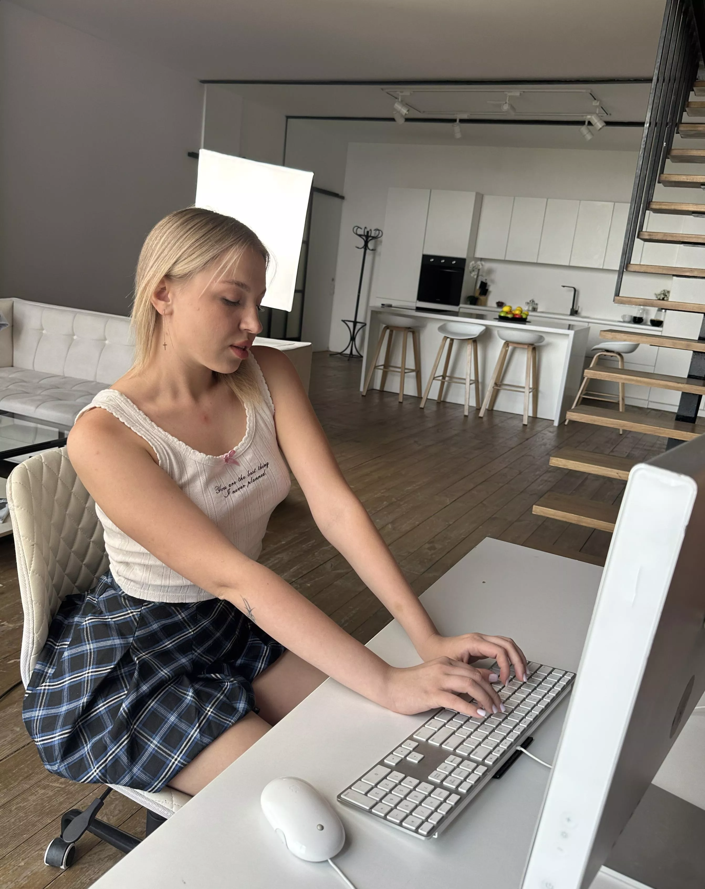 Do you fancy playing with me underneath my skirt posted by Secretjuliet