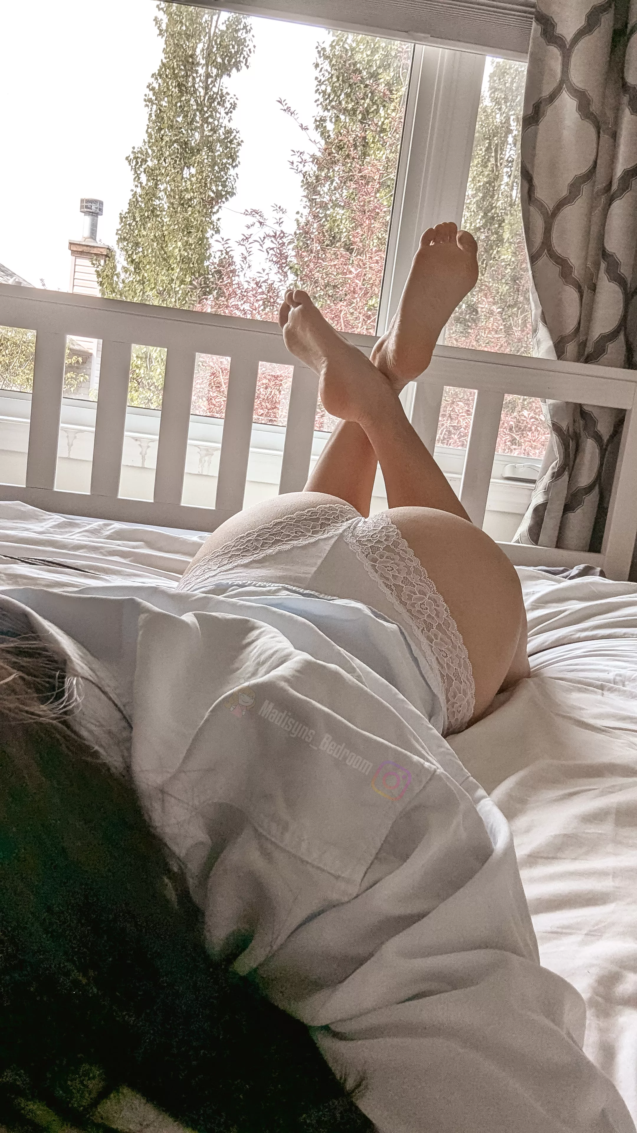 Having a peachy Tuesday [F] posted by MadisynsBedroom