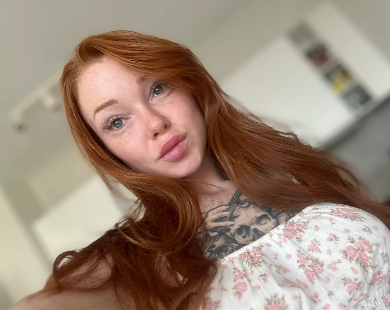 [IRTR] No make up posted by seductive_diva