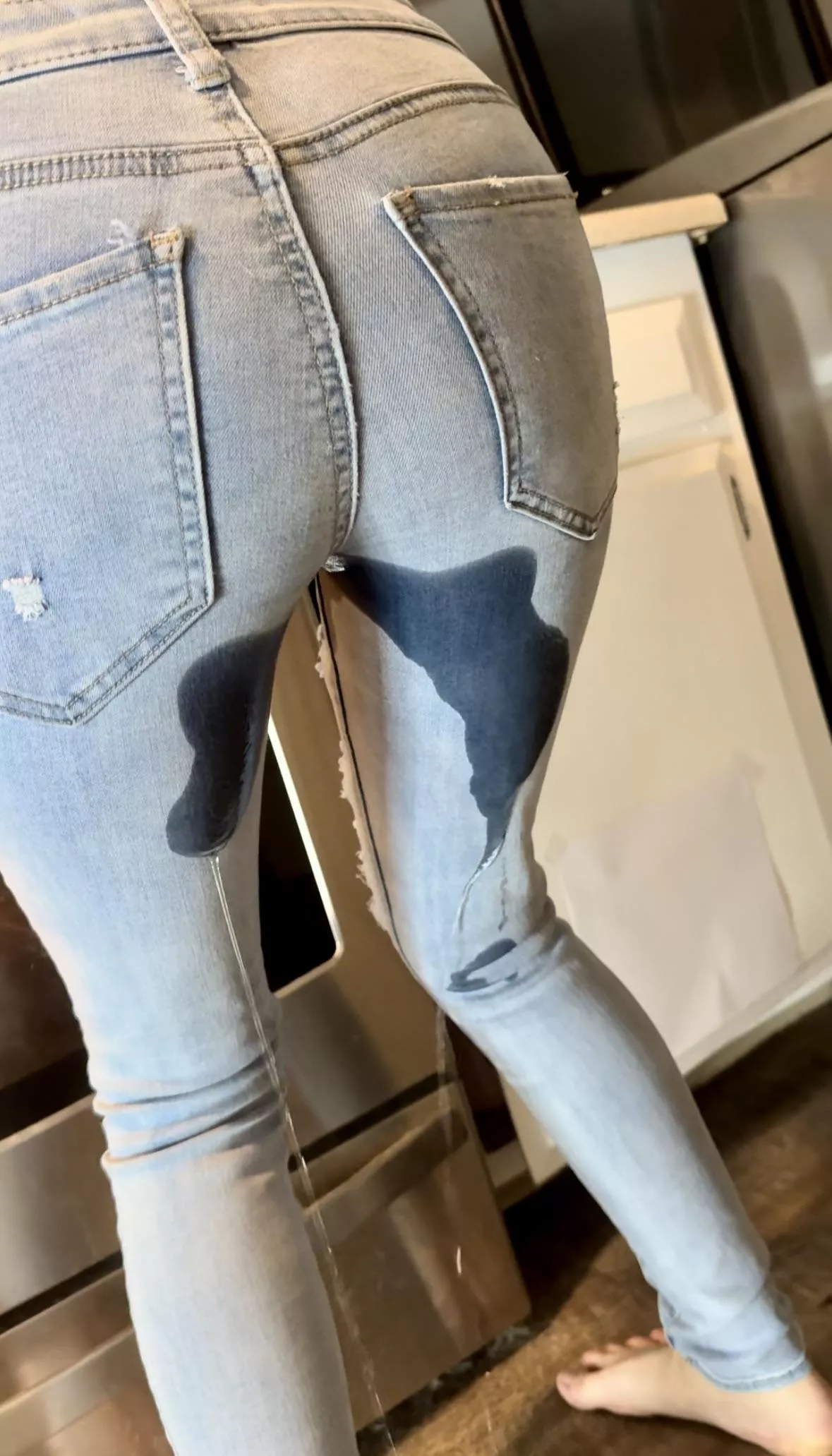 Pissing myself while cooking dinner  posted by ReddRavish