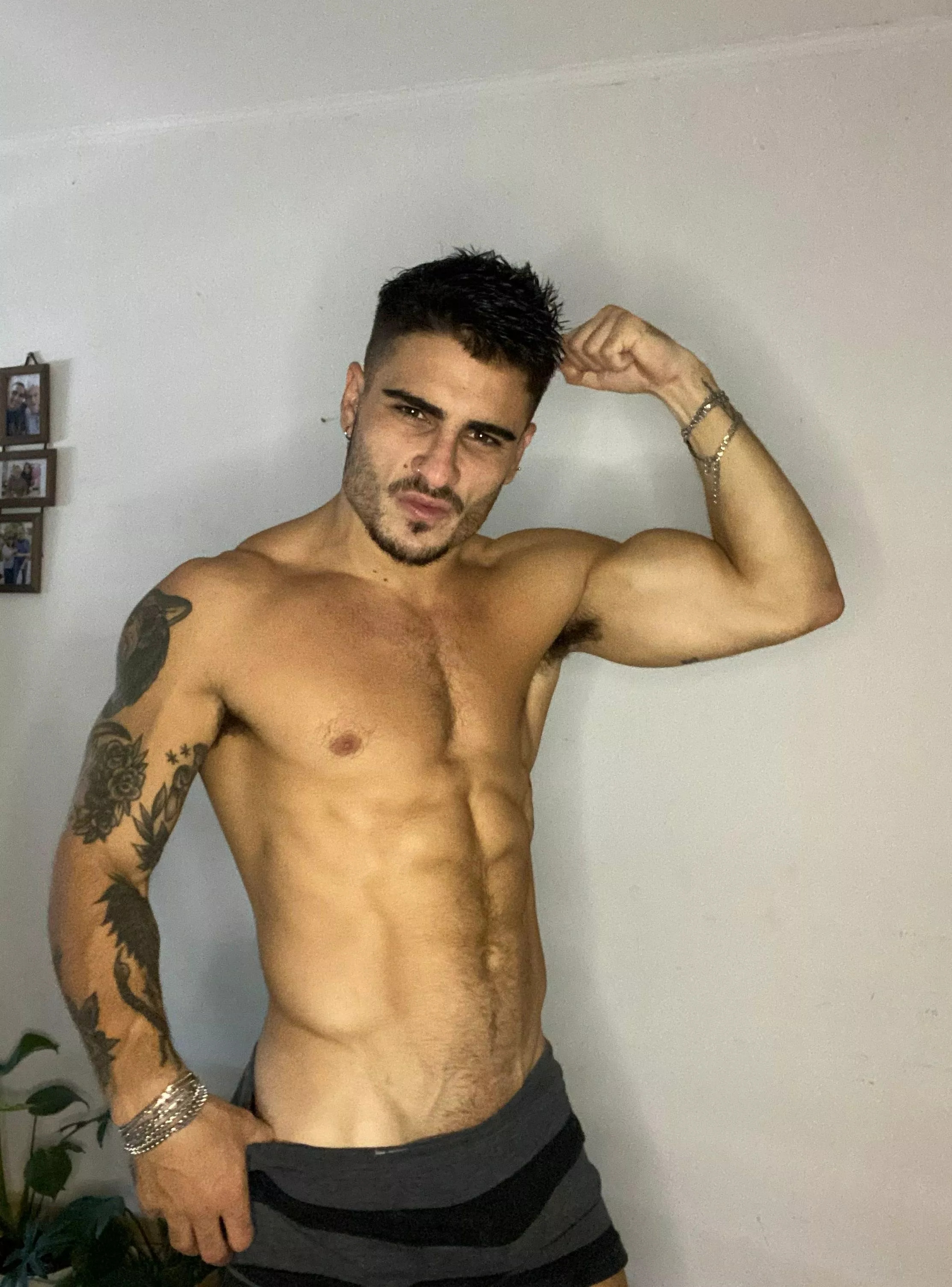 Tell me what you like most. posted by OlieTheKing