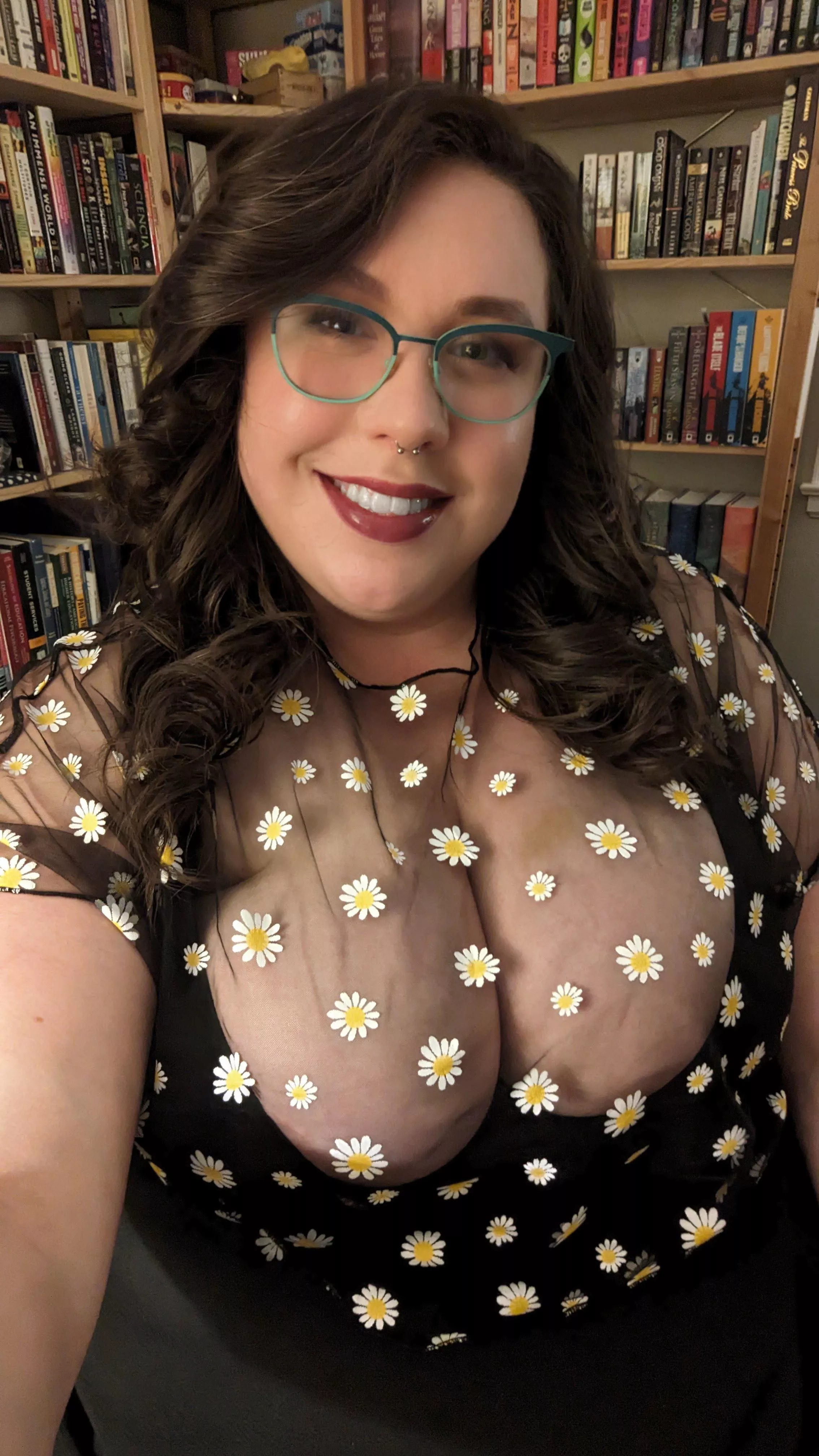 Women who lead, read. 🤓📚 posted by autumn_winters_of