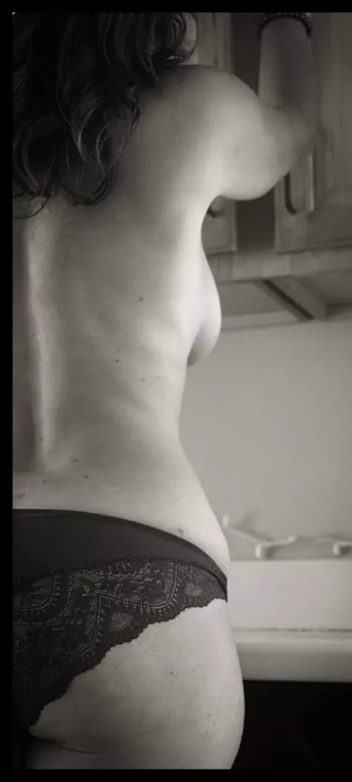 Dangerous curves ahead  by ladyfinewine