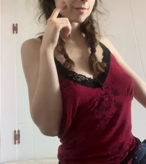 [F] It’s so hard to focus on studying… by pikablizzardd