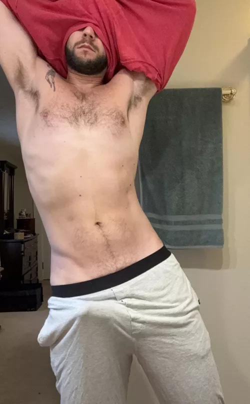 Here’s a glimpse at the dad next door changing by Dense_Front6011