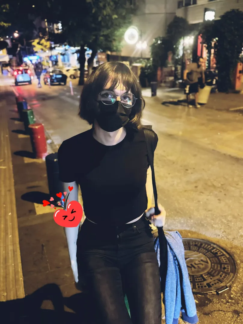 I went out for the first time while crossdressing, it was so exciting but i think i m pass ? by Altruistic-Yak4896
