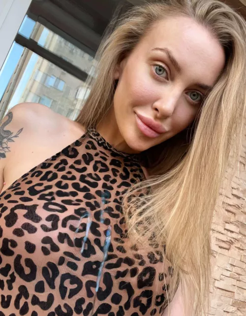 Looking cool when I smile by BabySweetestt