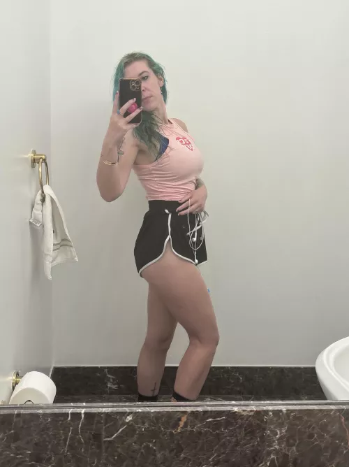 Side view by sirenskiss3