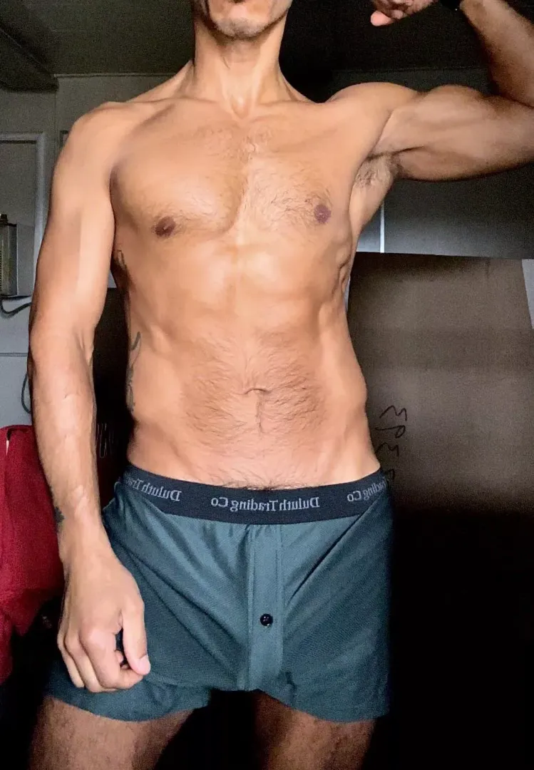 Sweaty and musky scents just how you like them posted by jluis2024