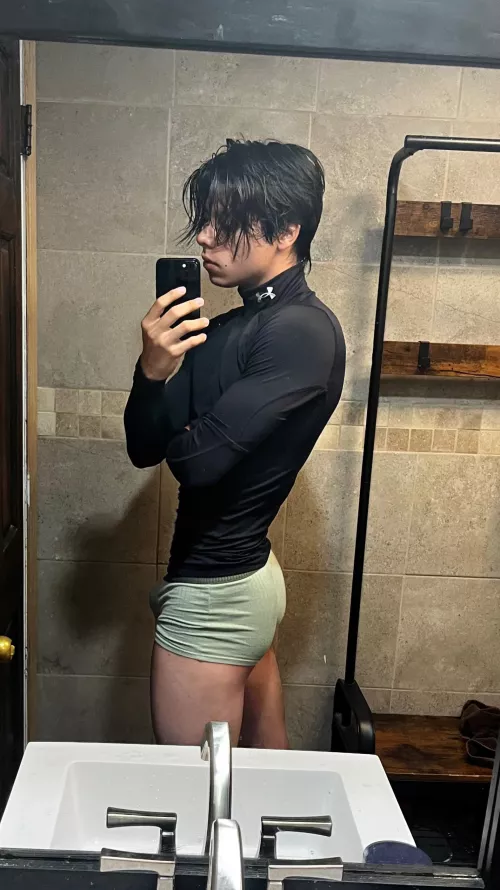 What u doing if you saw me like this? by Meliodas0319