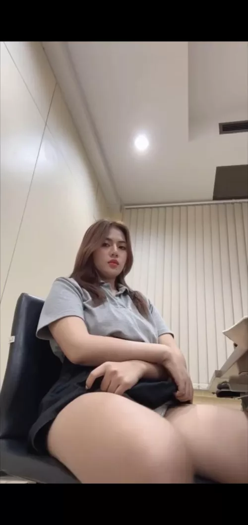 Who is she? by bronyai