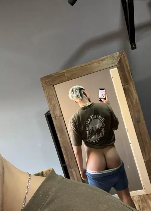 would you eat this peach? by ZaynReedx