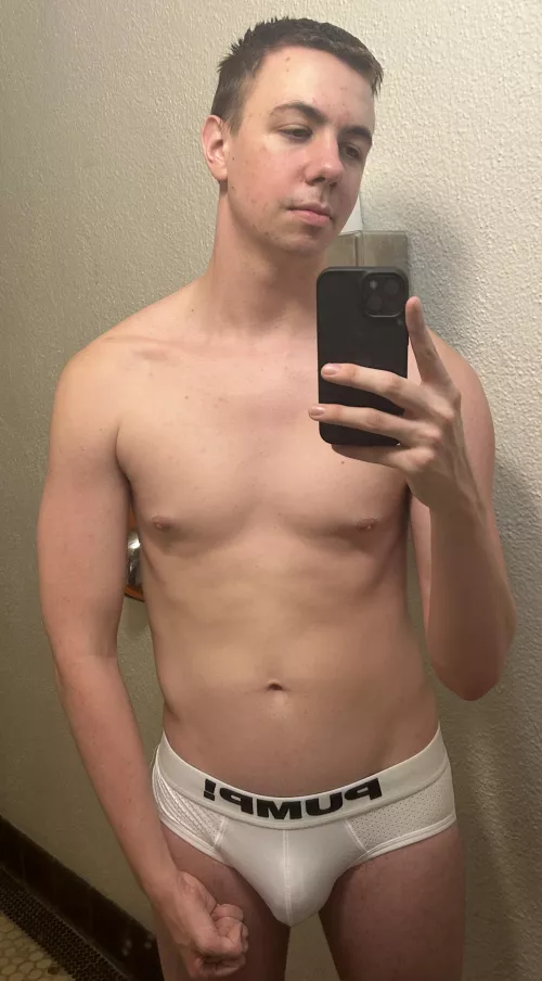 [20] Do I look dreamy? by Glittering_Echo1766