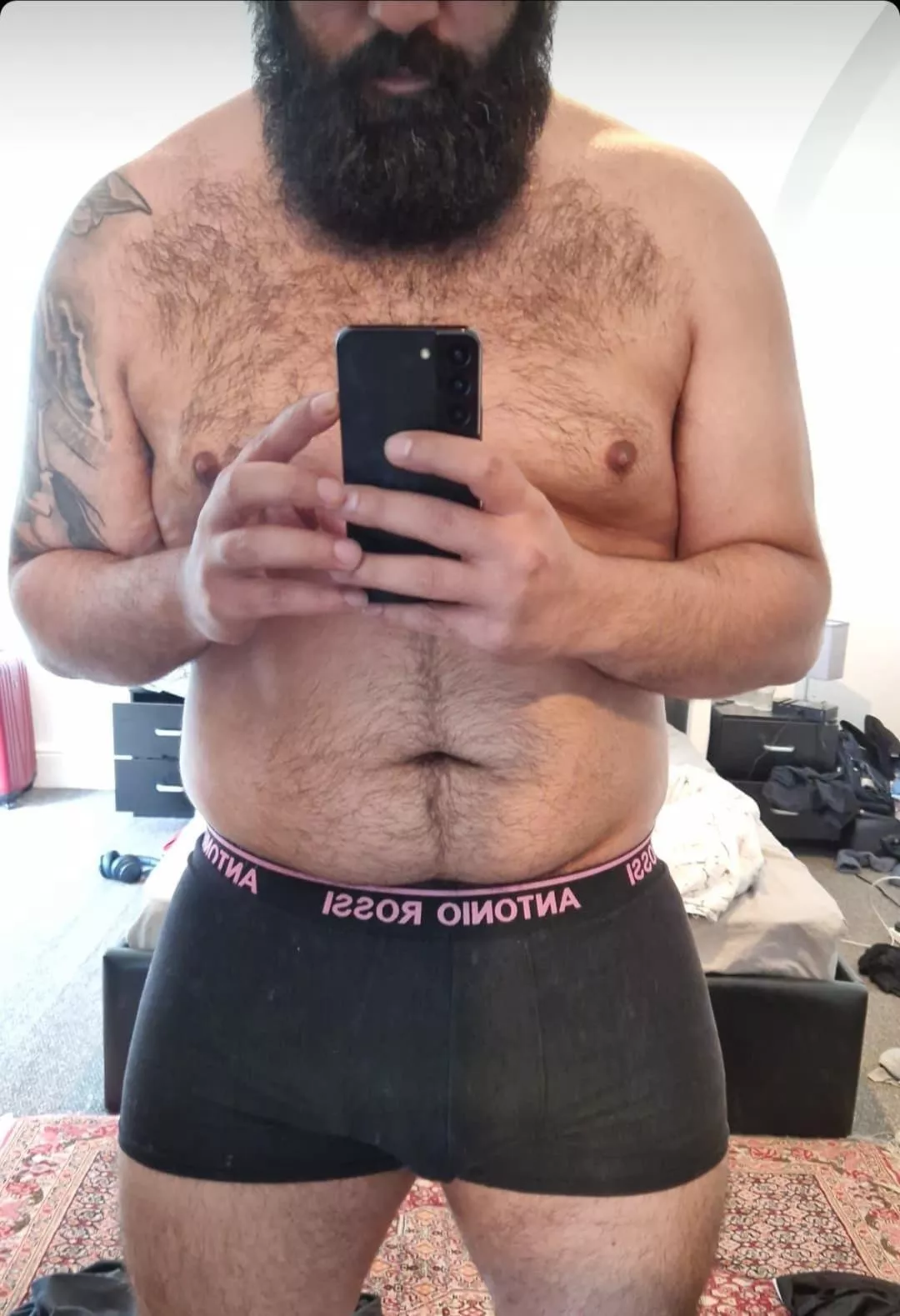 Dad bod and boxers posted by Fun-Development561