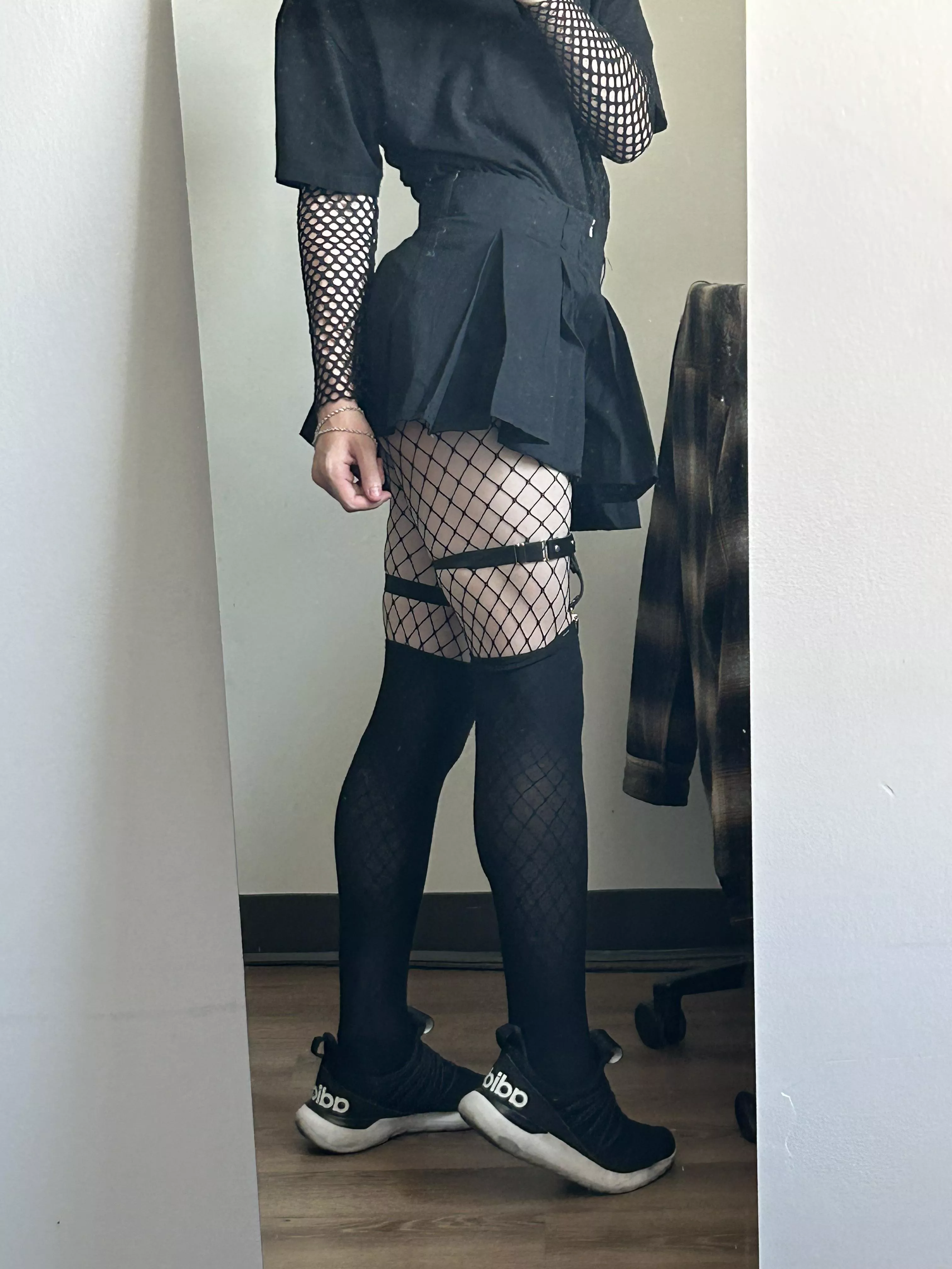 Goth femboys 😋 posted by alluka-san