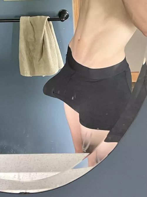 Help me out 😋🍆 by Scale-Living