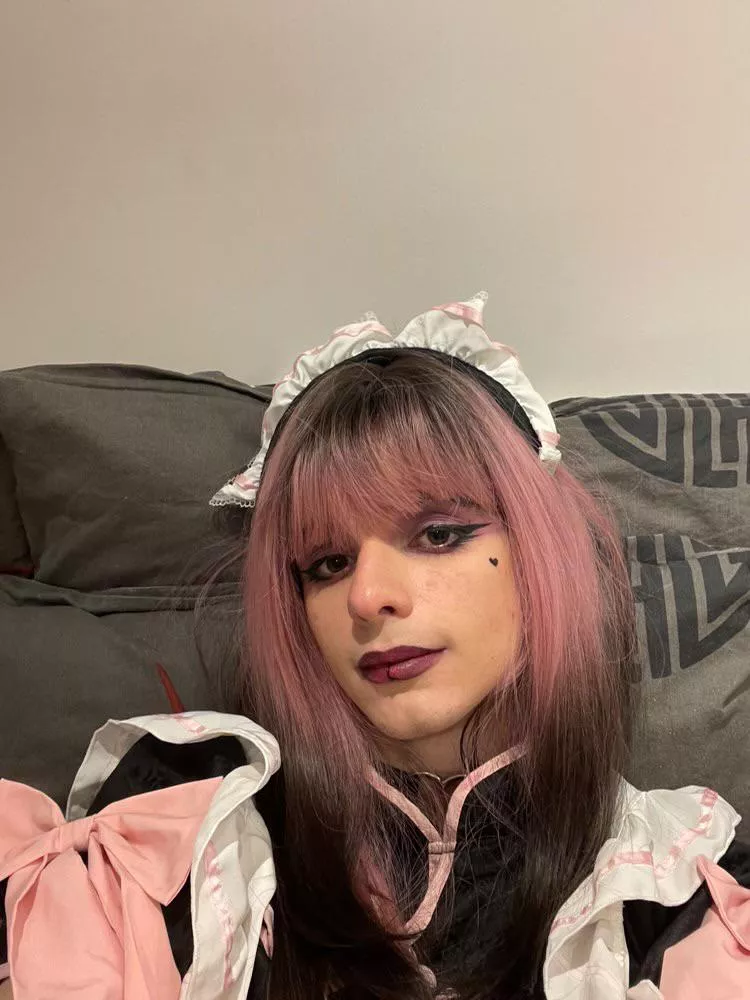 Heya, I found myself cute in it and wanted to make you happy, I hope you’ll like it :3 posted by Rebeccafemb_