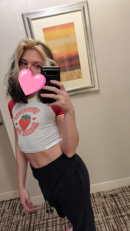 I'm not gay you are (I'm lying I'm also gay) by JazzzBerrry