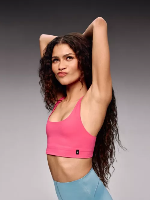 let's have a bi threesome with Zendaya by [deleted]