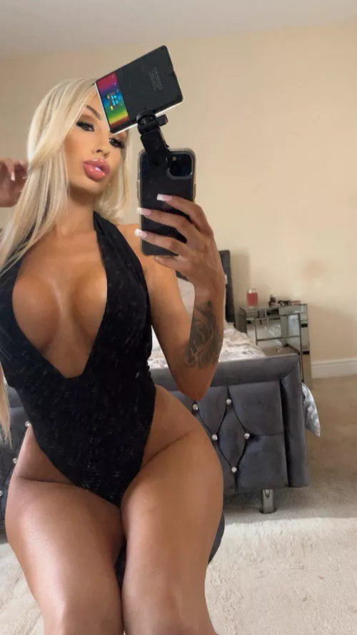 Make me your bimbo, you, bed, now.  by Giadmkj