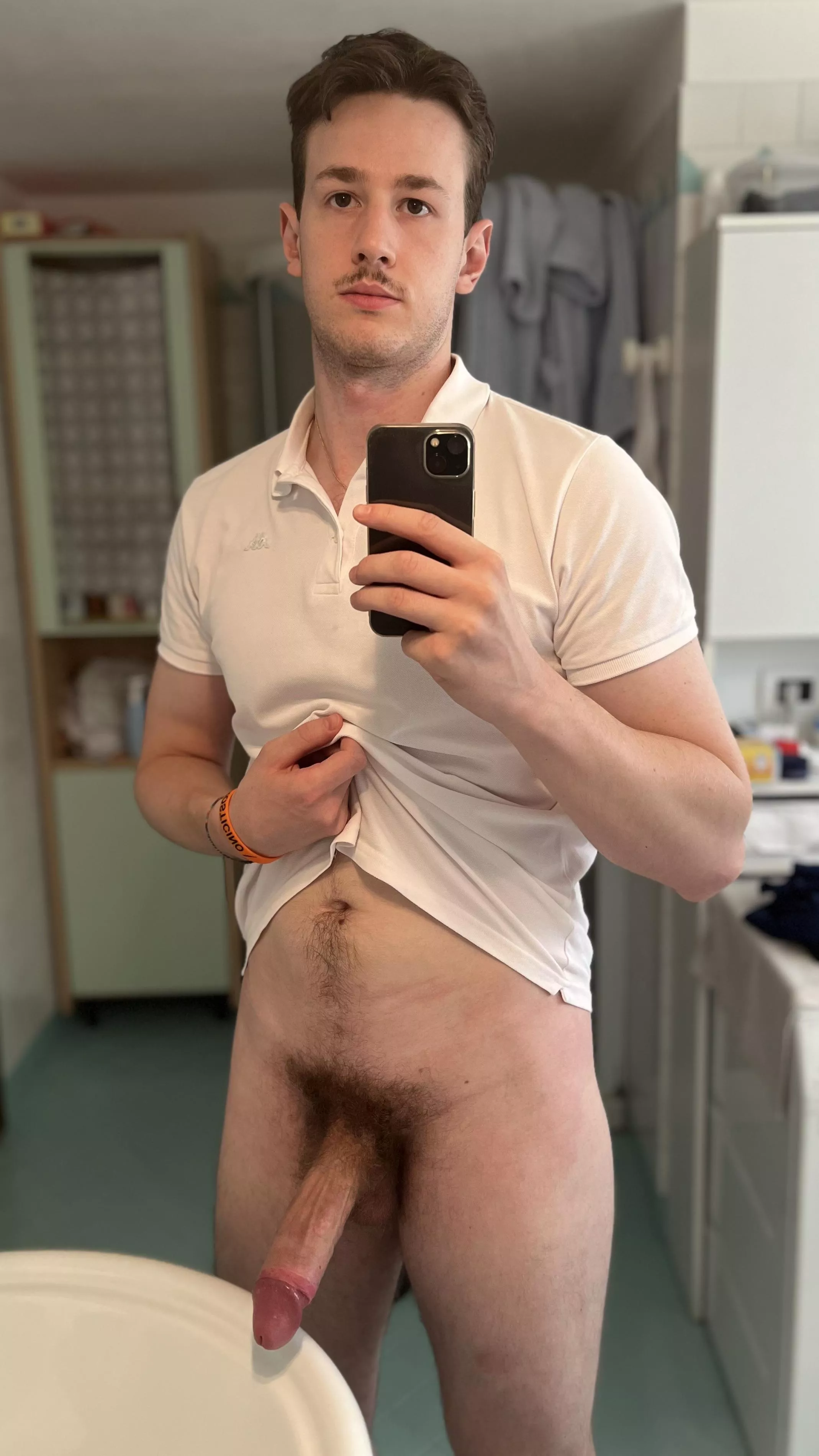 Wanna see ur pussy wet🥵 posted by hugespeedo03