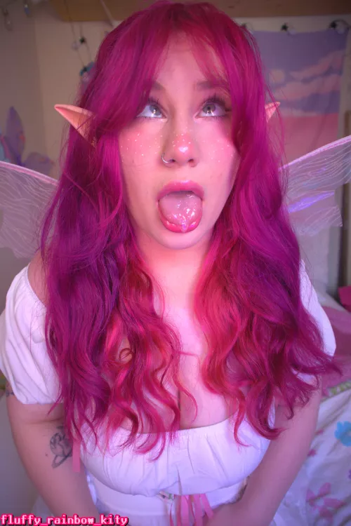 Whats your reaction when the fairy in the party looks at you like this? by fluffy_rainbow_kity