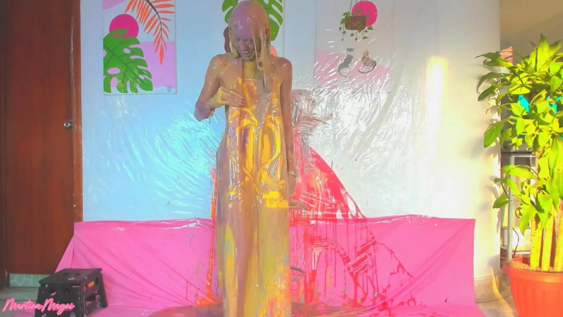 would you like another video with the apron? leave ideas that you would like to see
 posted by MartinaMagni