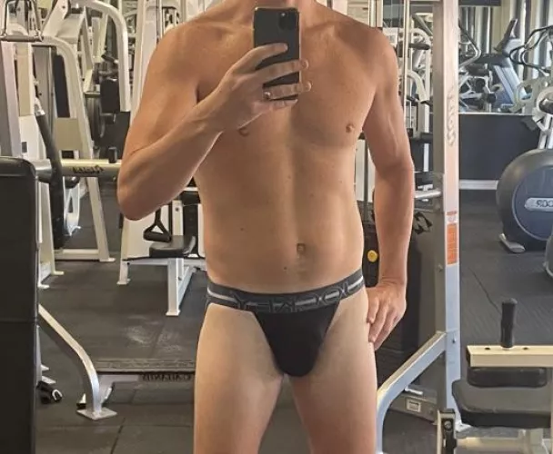 Anyone else jocked at the gym this AM?  by newarkewr