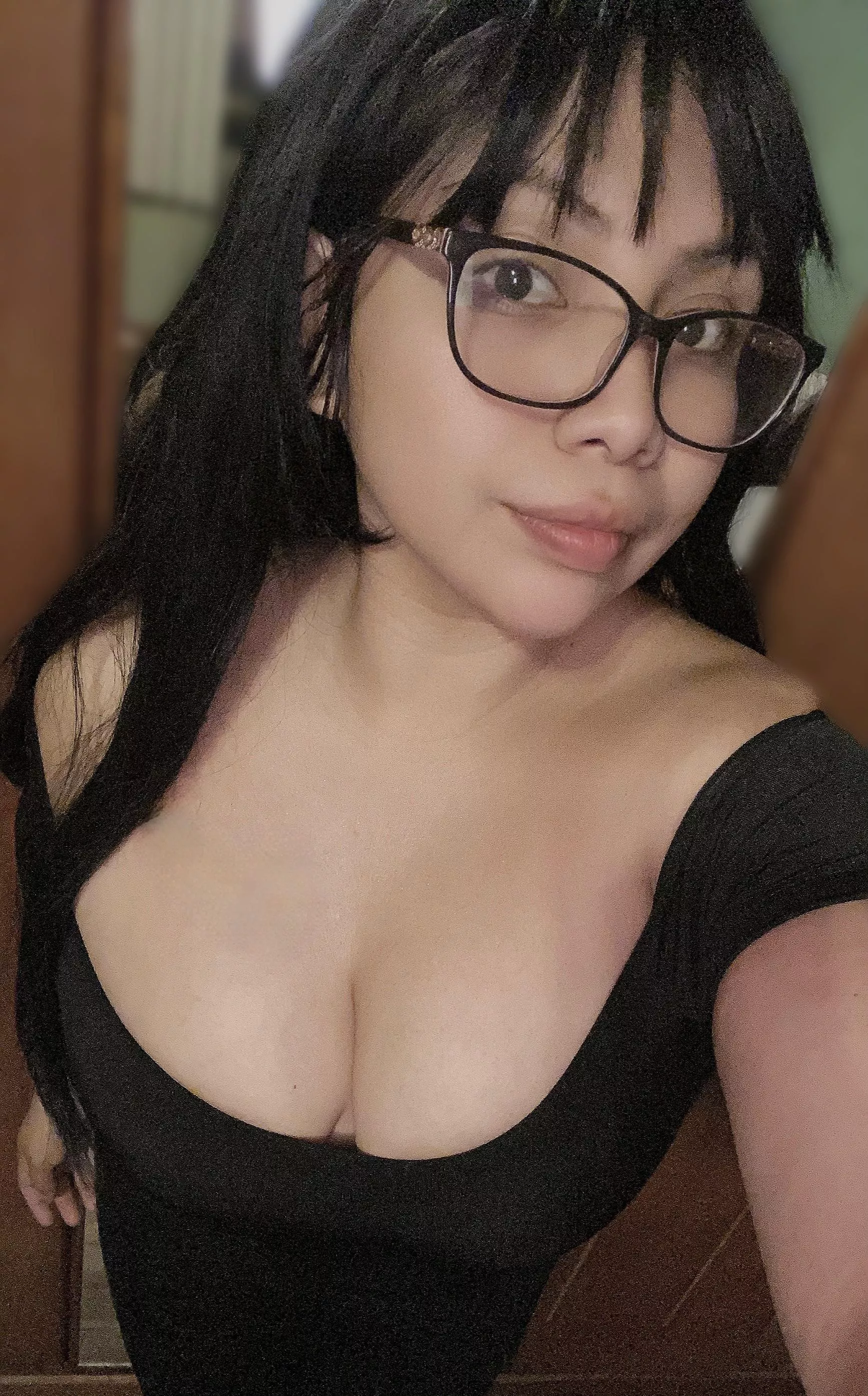 I think i should start wearing more black posted by SexyAzucena